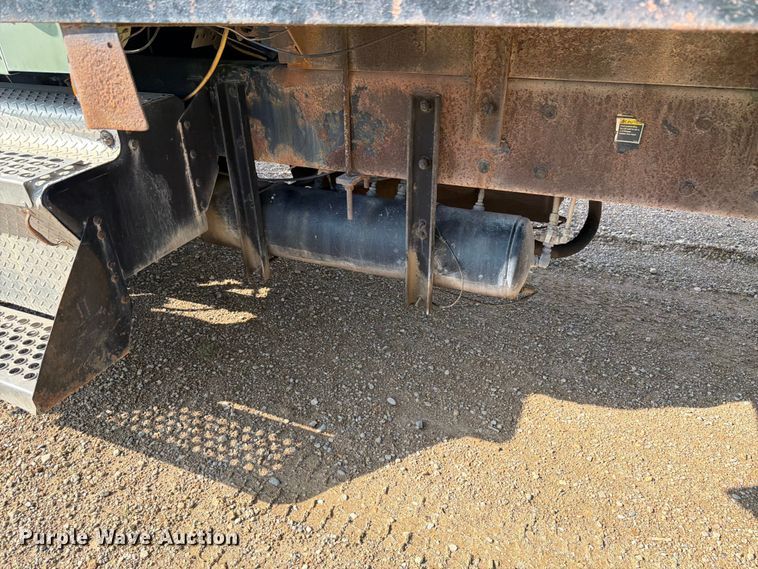 image for item FK4123 2003 Kenworth T800 crane truck