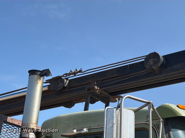 image for item FK4123 2003 Kenworth T800 crane truck