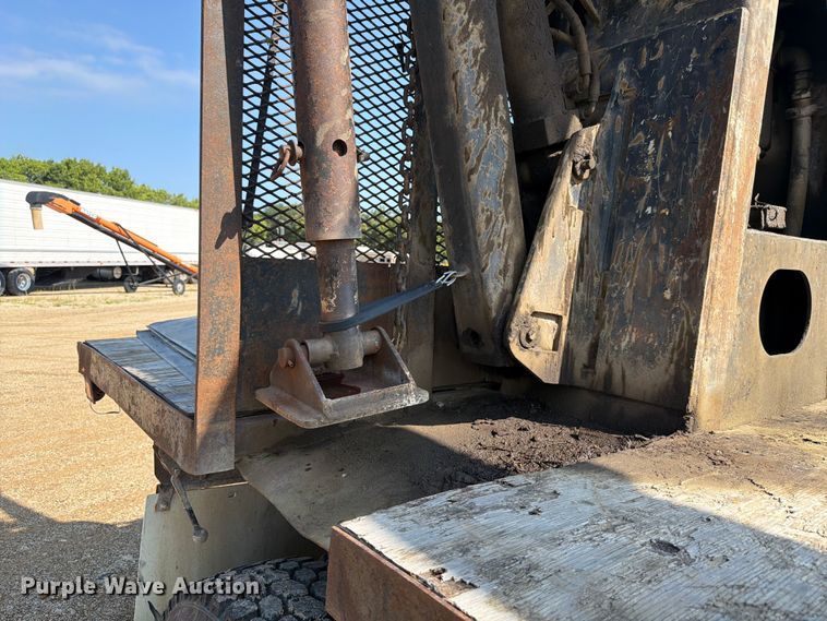image for item FK4123 2003 Kenworth T800 crane truck