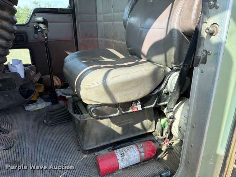 image for item FK4123 2003 Kenworth T800 crane truck