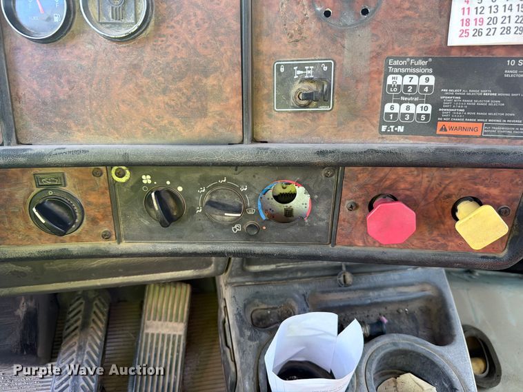image for item FK4123 2003 Kenworth T800 crane truck