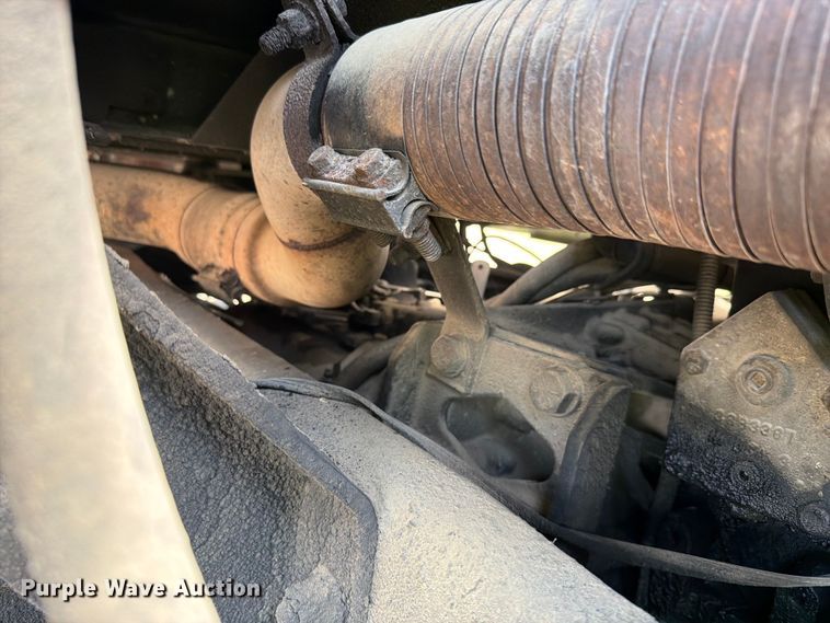 image for item FK4123 2003 Kenworth T800 crane truck