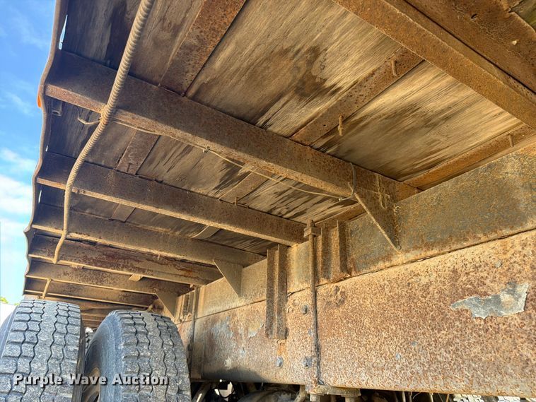 image for item FK4123 2003 Kenworth T800 crane truck