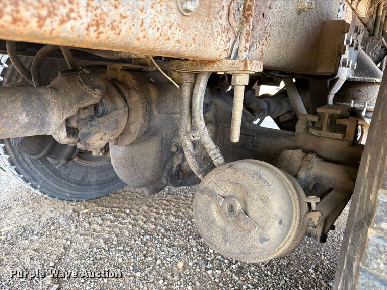 image for item FK4123 2003 Kenworth T800 crane truck