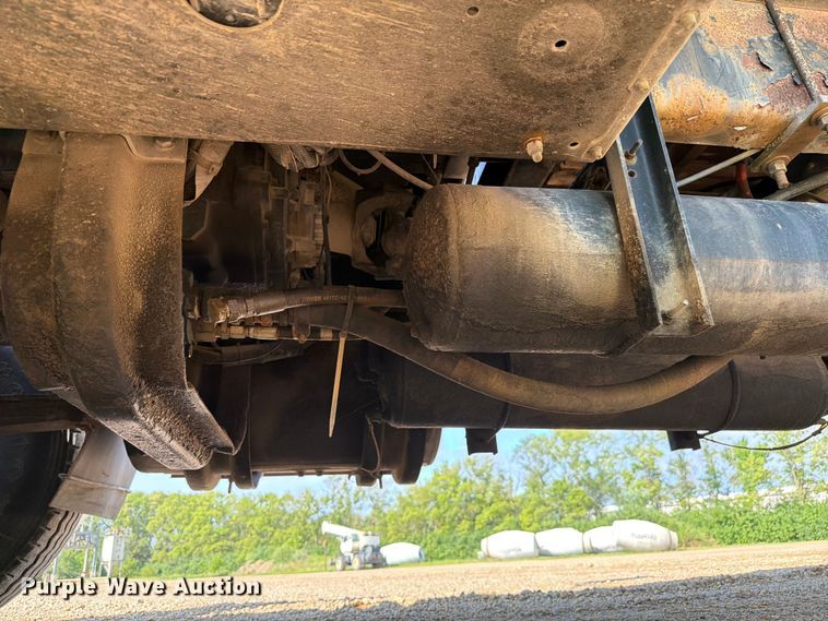 image for item FK4123 2003 Kenworth T800 crane truck