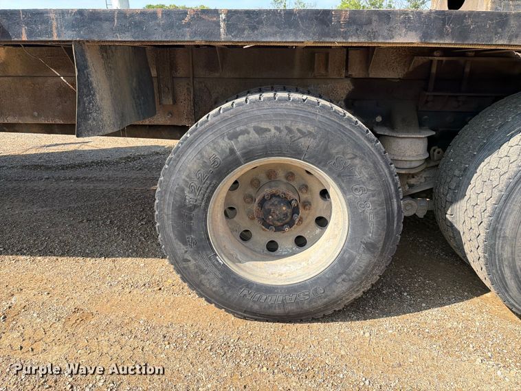 image for item FK4123 2003 Kenworth T800 crane truck