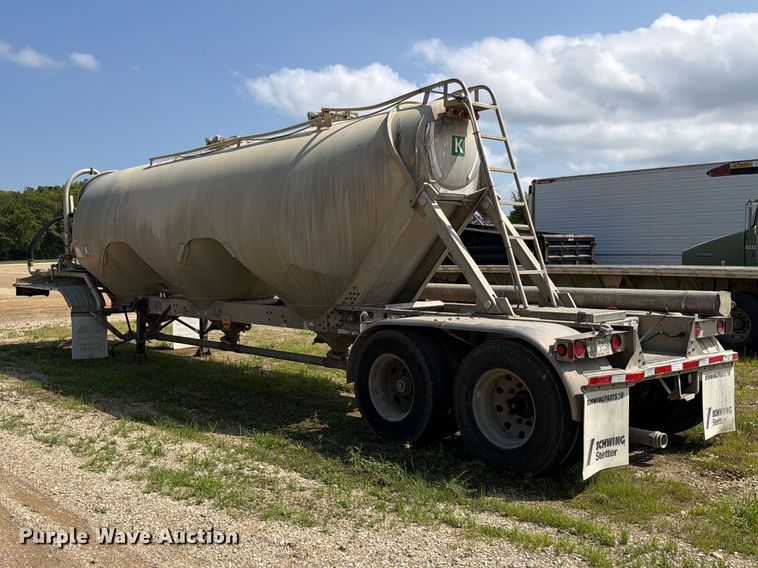 image for item FK4124 2003 Heil Pneumatic bulk trailer pneumatic dry bulk trailer
