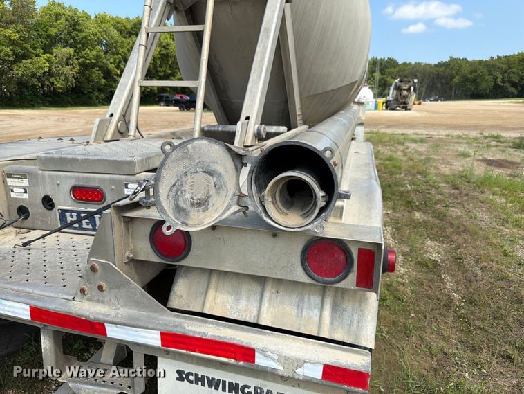 image for item FK4124 2003 Heil Pneumatic bulk trailer pneumatic dry bulk trailer