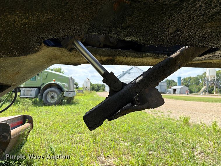 image for item FK4125 2000 Talbert lowboy equipment trailer