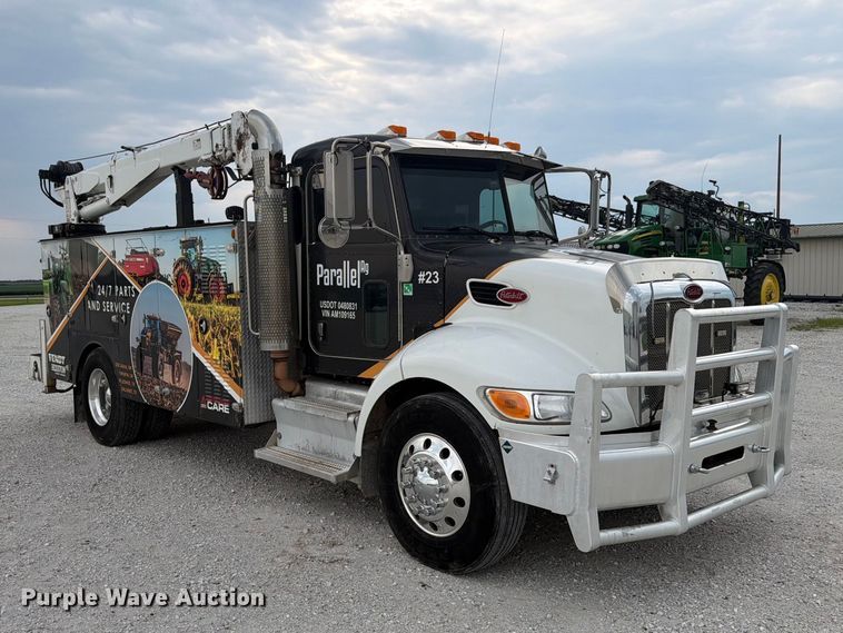 image for item FK4126 2010 Peterbilt 337 utility / service truck