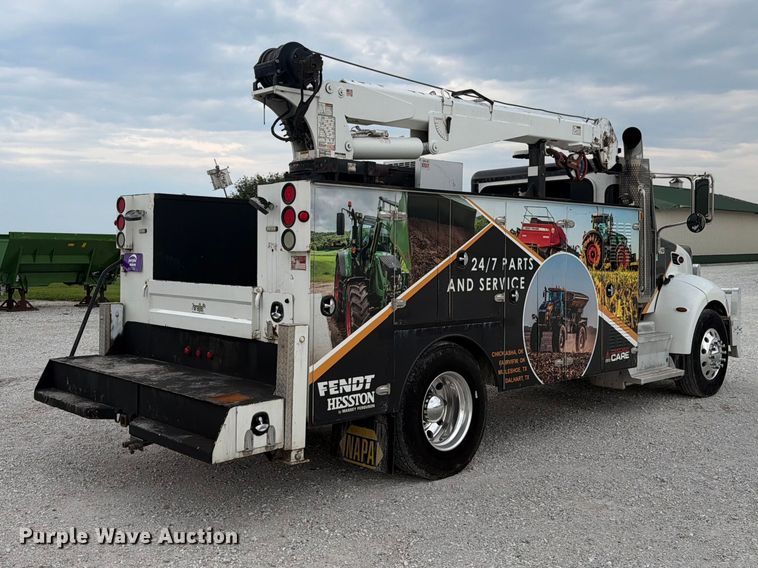 image for item FK4126 2010 Peterbilt 337 utility / service truck