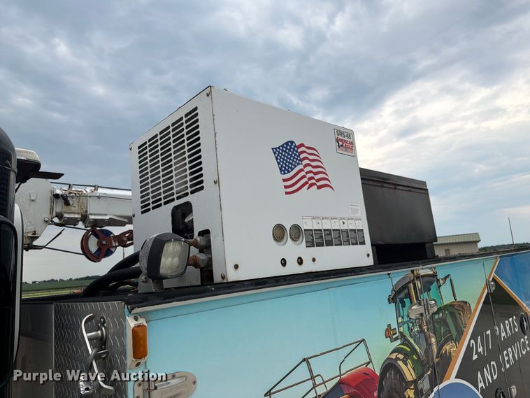 image for item FK4126 2010 Peterbilt 337 utility / service truck