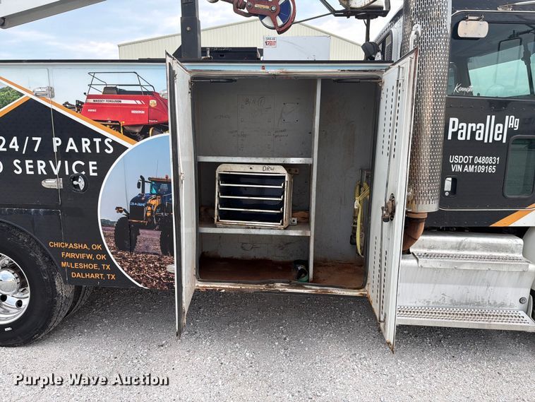 image for item FK4126 2010 Peterbilt 337 utility / service truck