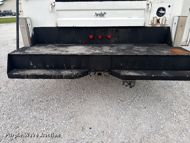image for item FK4126 2010 Peterbilt 337 utility / service truck