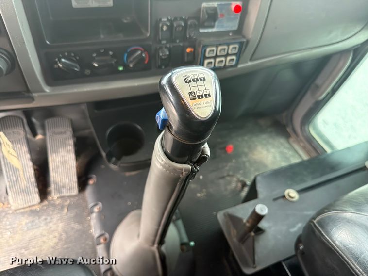 image for item FK4126 2010 Peterbilt 337 utility / service truck