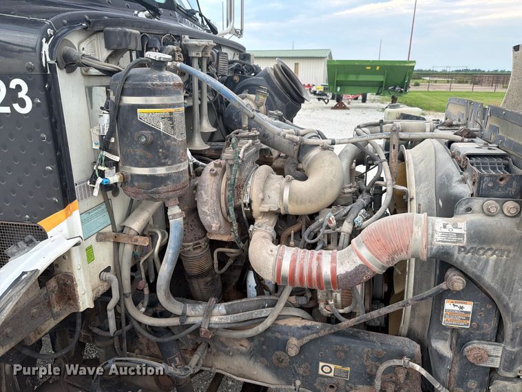 image for item FK4126 2010 Peterbilt 337 utility / service truck