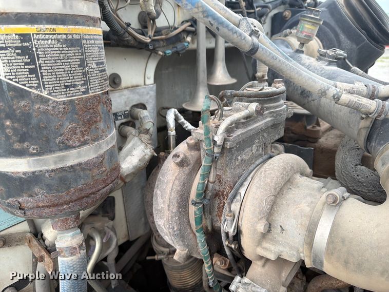 image for item FK4126 2010 Peterbilt 337 utility / service truck