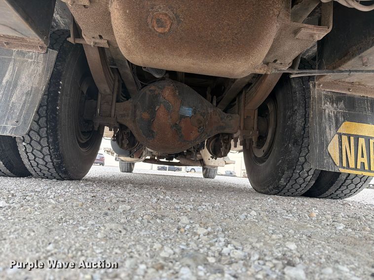 image for item FK4126 2010 Peterbilt 337 utility / service truck