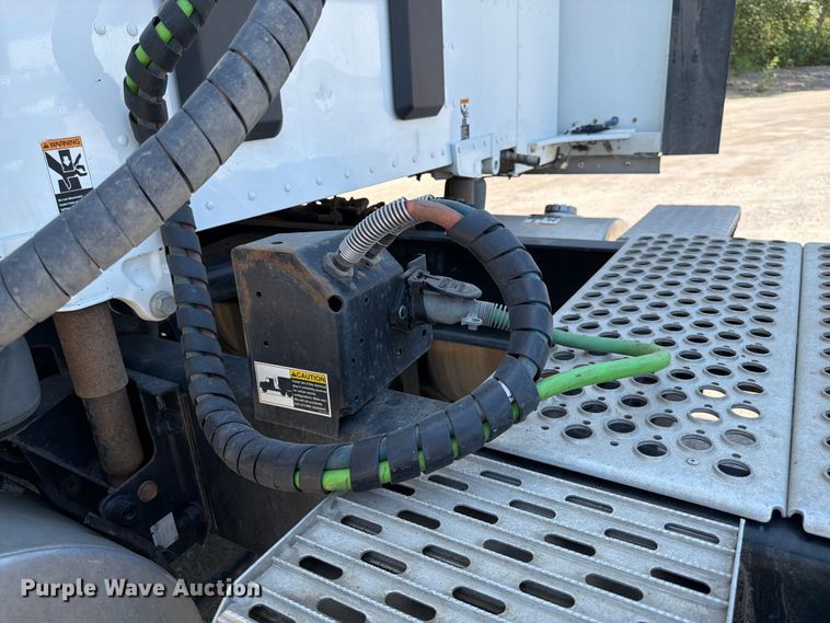 image for item FK4549 2023 Kenworth W990 semi truck