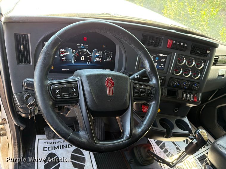 image for item FK4549 2023 Kenworth W990 semi truck