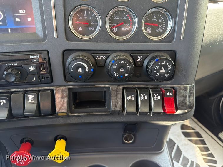 image for item FK4549 2023 Kenworth W990 semi truck