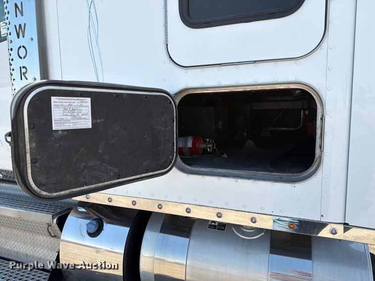 image for item FK4549 2023 Kenworth W990 semi truck
