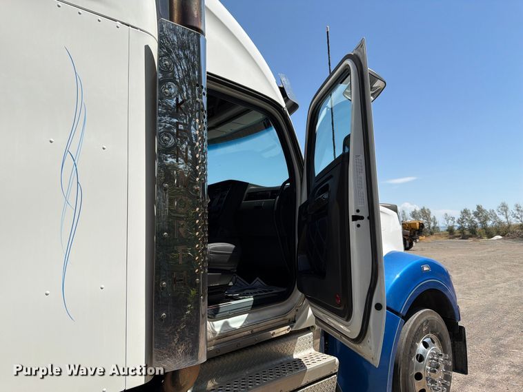 image for item FK4549 2023 Kenworth W990 semi truck