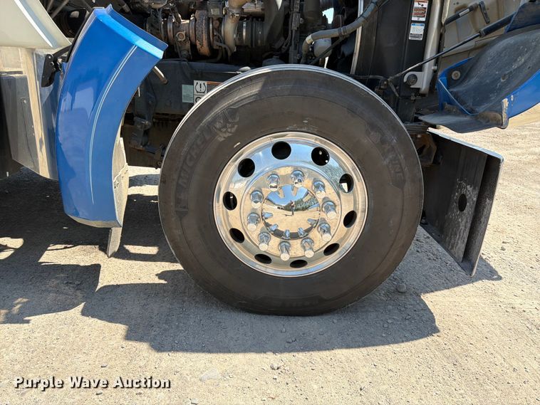 image for item FK4549 2023 Kenworth W990 semi truck