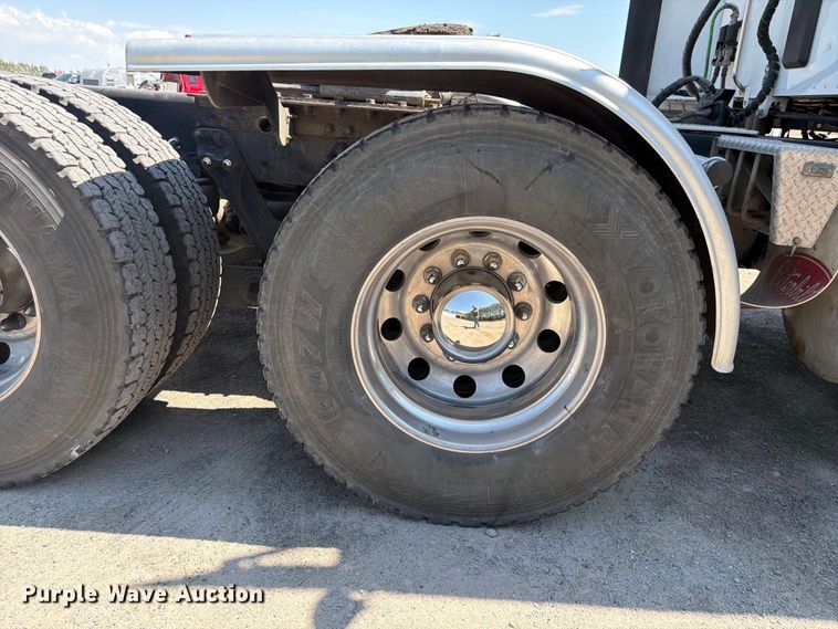 image for item FK4549 2023 Kenworth W990 semi truck