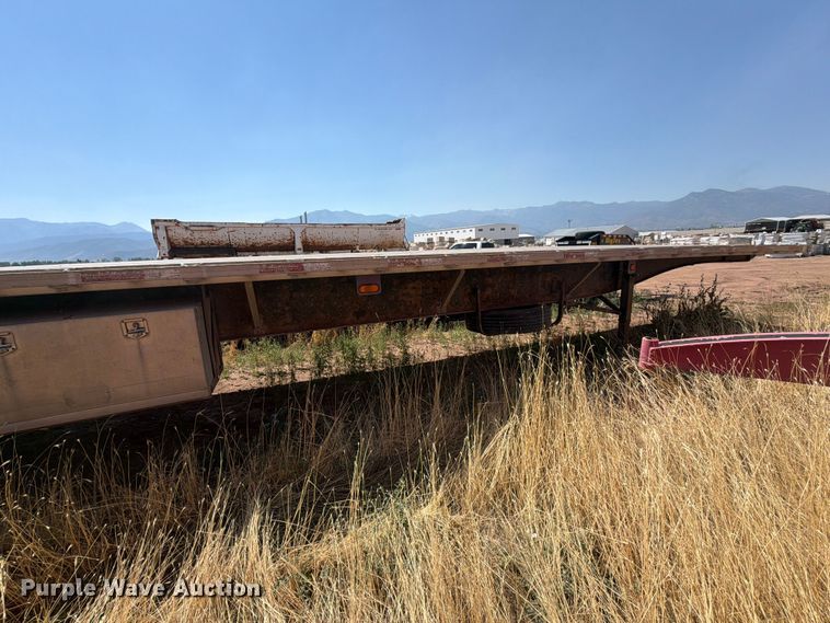 image for item FK4567 2000 Utility Trailer Manufacturer flatbed trailer