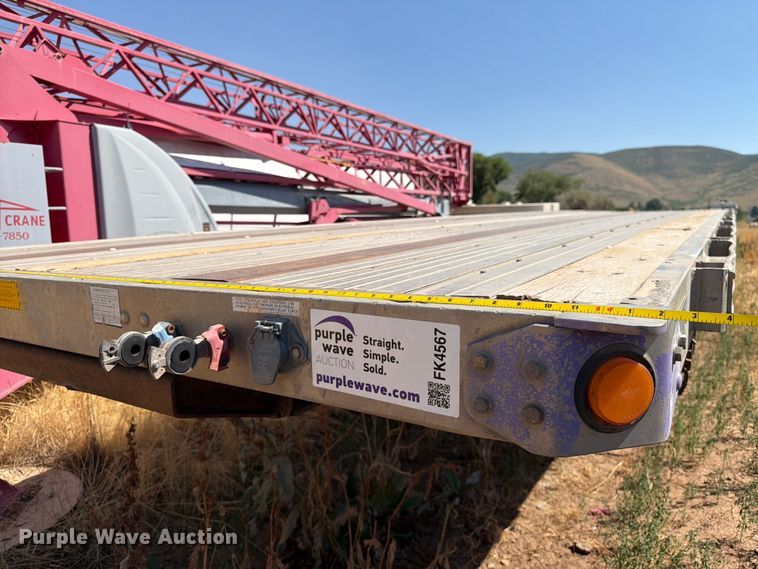 image for item FK4567 2000 Utility Trailer Manufacturer flatbed trailer