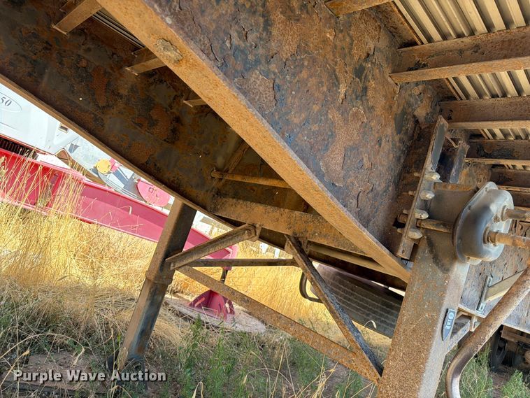 image for item FK4567 2000 Utility Trailer Manufacturer flatbed trailer
