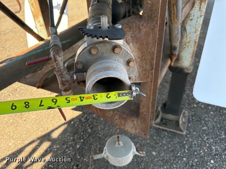 image for item FM7615 1976 Fruehauf pneumatic dry bulk trailer
