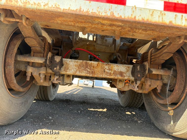 image for item FM7615 1976 Fruehauf pneumatic dry bulk trailer