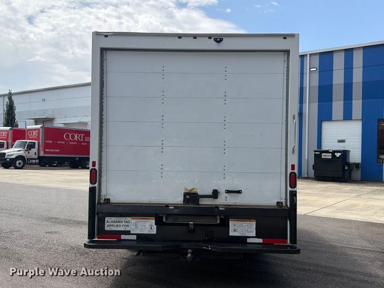 image for item FN2019 2021 GMC Savana box truck