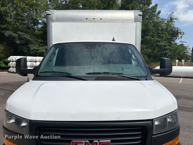 image for item FN2019 2021 GMC Savana box truck
