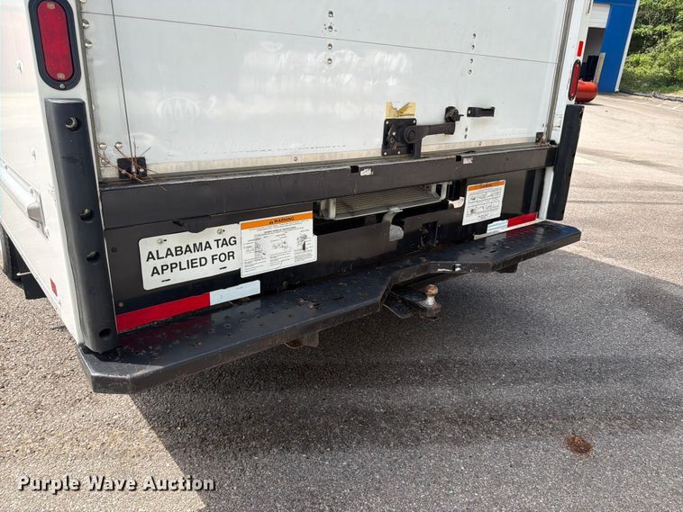 image for item FN2019 2021 GMC Savana box truck