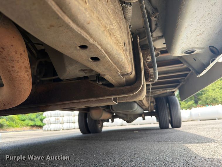 image for item FN2019 2021 GMC Savana box truck