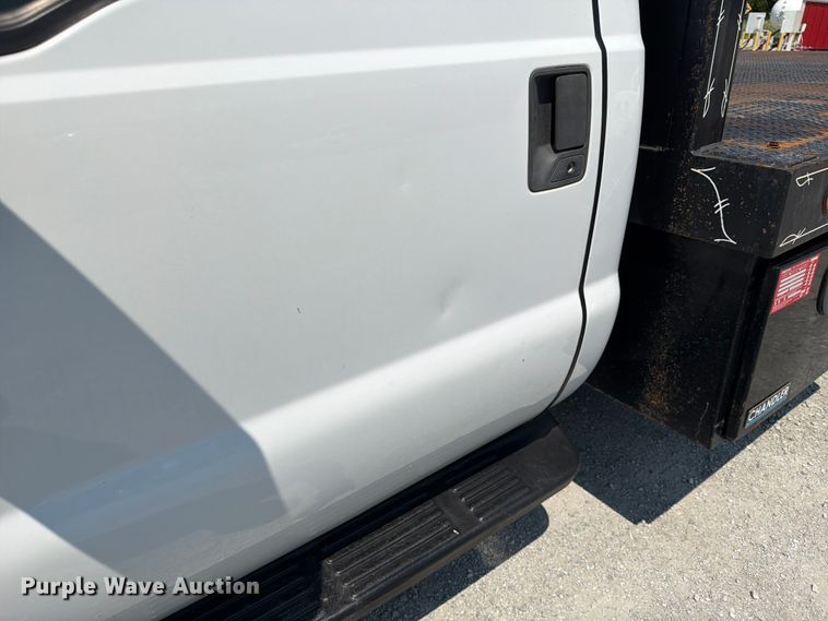 image for item FN2546 2012 Ford F550 Super Duty flatbed truck