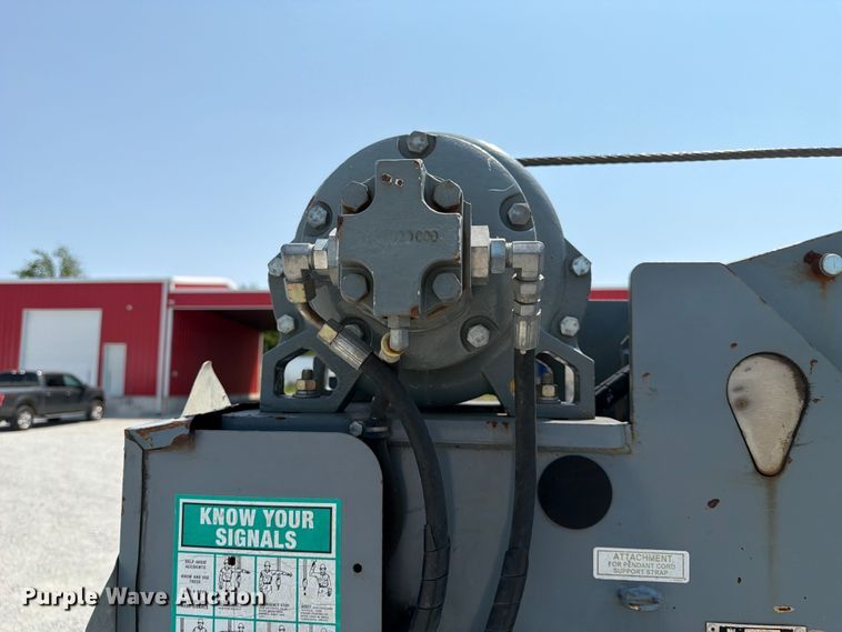 image for item FN2546 2012 Ford F550 Super Duty flatbed truck