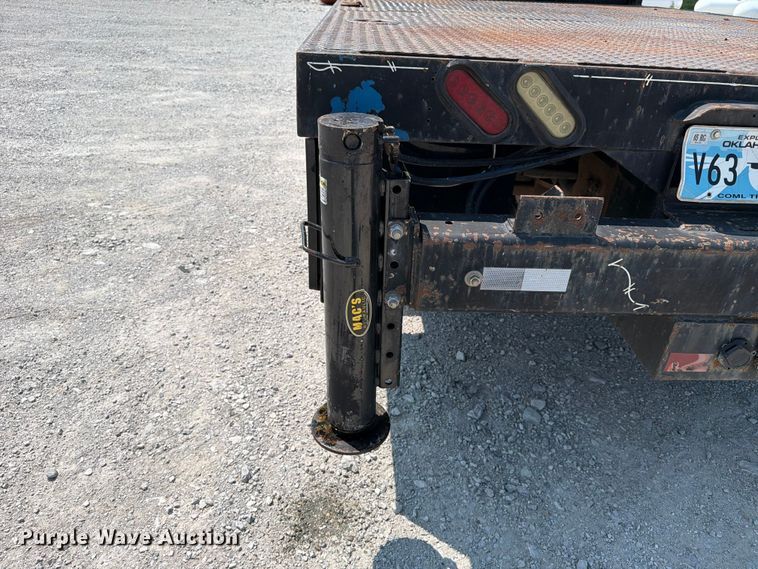 image for item FN2546 2012 Ford F550 Super Duty flatbed truck