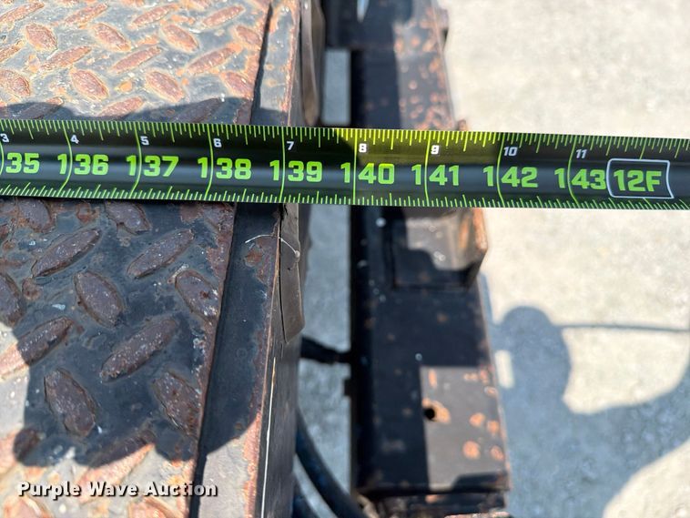 image for item FN2546 2012 Ford F550 Super Duty flatbed truck