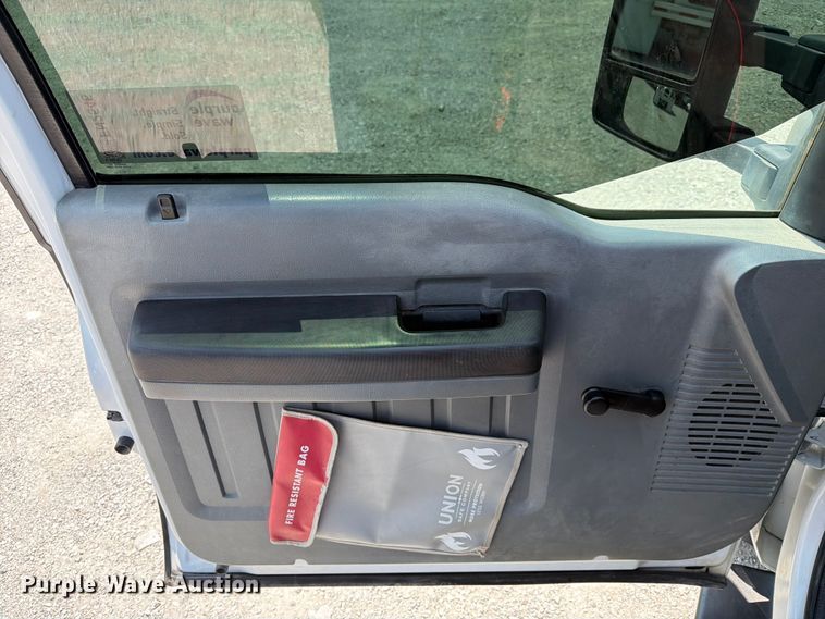 image for item FN2546 2012 Ford F550 Super Duty flatbed truck