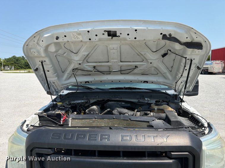 image for item FN2546 2012 Ford F550 Super Duty flatbed truck