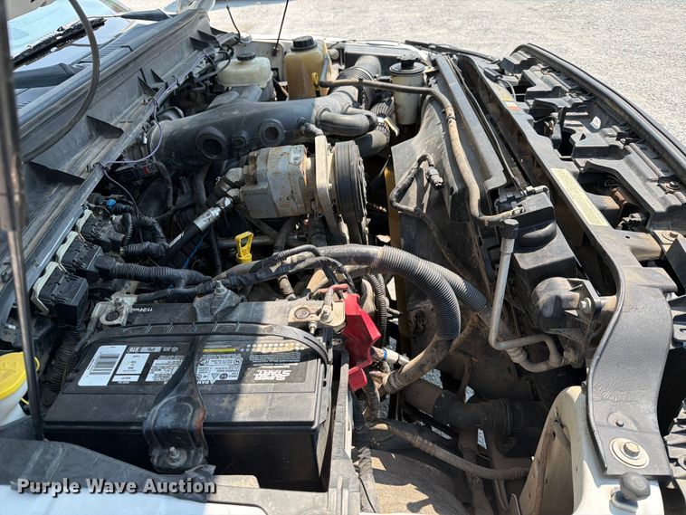 image for item FN2546 2012 Ford F550 Super Duty flatbed truck