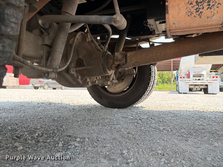 image for item FN2546 2012 Ford F550 Super Duty flatbed truck