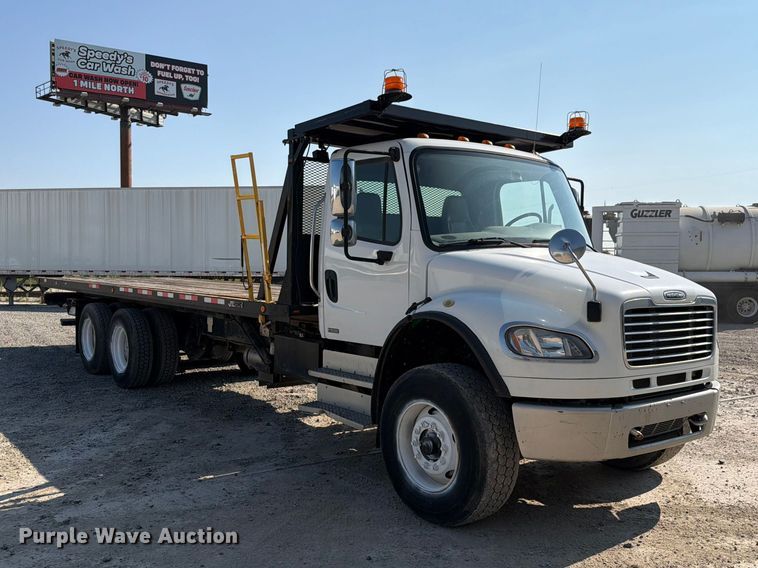 image for item FN5781 2012 Freightliner Business Class M2 106 rollback truck