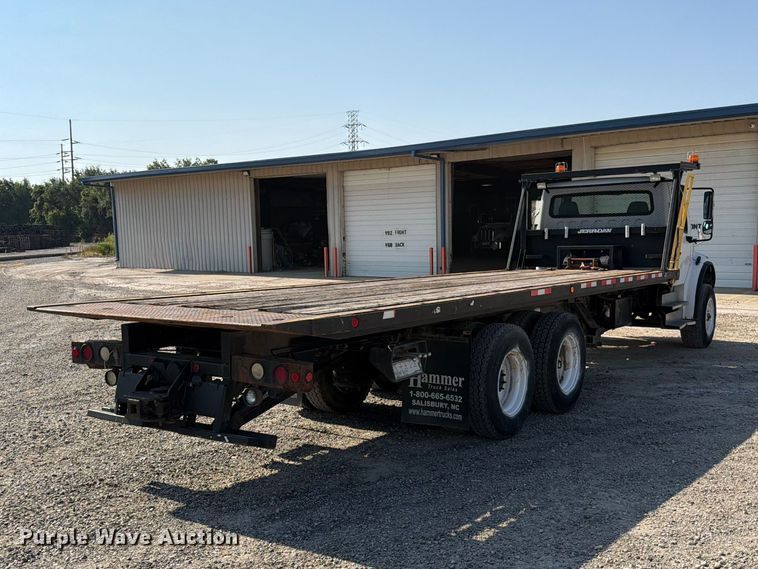 image for item FN5781 2012 Freightliner Business Class M2 106 rollback truck