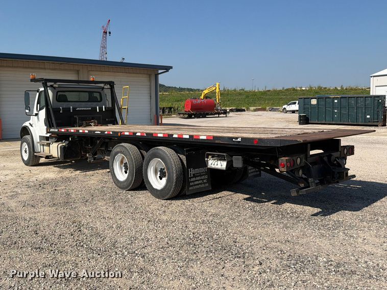image for item FN5781 2012 Freightliner Business Class M2 106 rollback truck