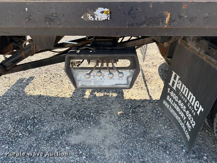 image for item FN5781 2012 Freightliner Business Class M2 106 rollback truck